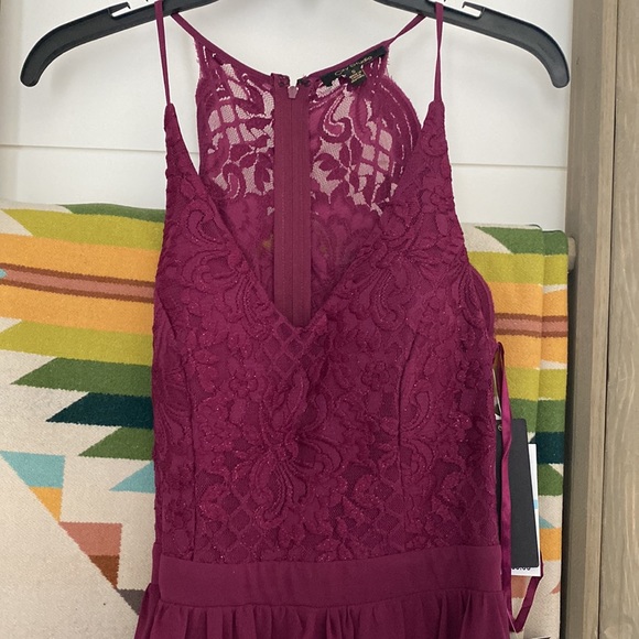 Maroon formal dress - Picture 5 of 17